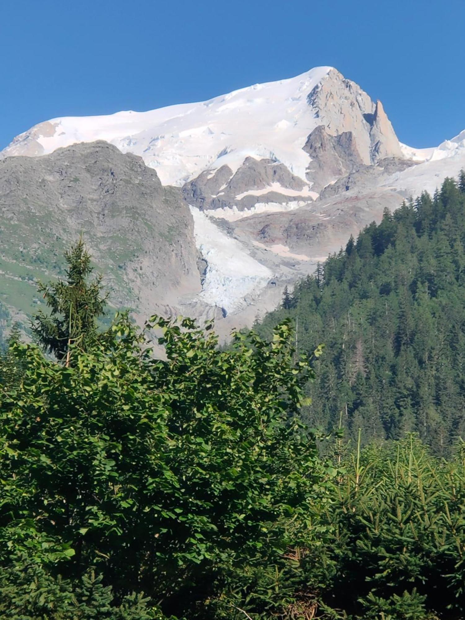 Beau Studio Dans La Vallee De Chamonix Les Trabets Exterior foto